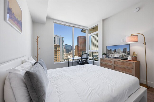 Photo - 702 Broadway Unit FL13-ID1251881P