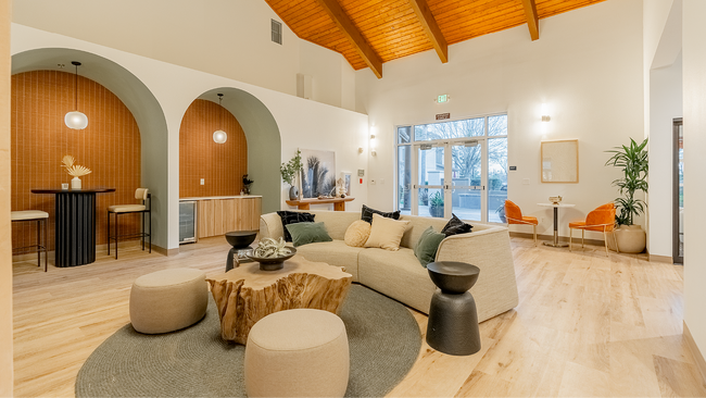 A7409316-HDR - 850 on the Avenue