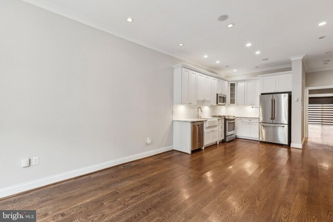 Photo - 39 U St NE