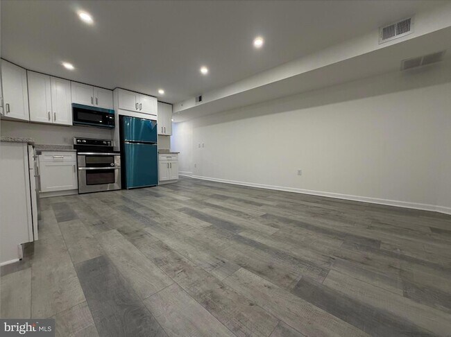 Photo - 45 E High St Unit 2