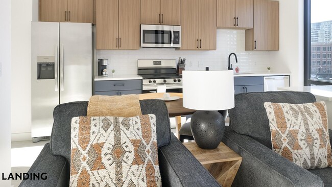 Building Photo - 1007 S Mint St Unit 728