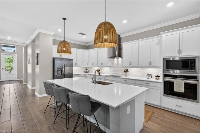 Photo - 5856 Sunningdale St