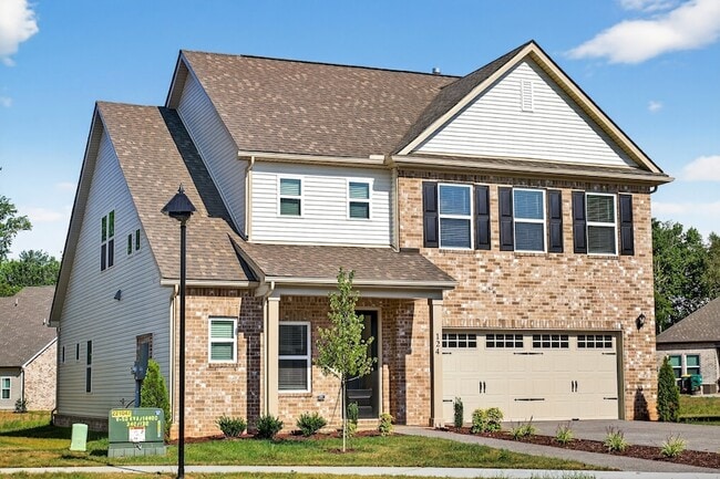 Photo - 124 Limbury Ct