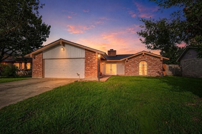 Building Photo - 8638 Little River Rd