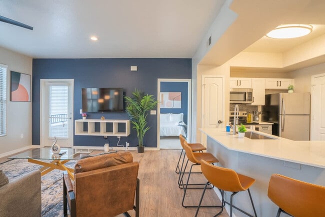 Photo - 10 W Minnezona Ave Unit ID1263191P