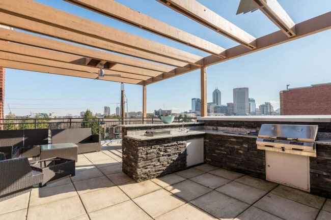 Photo - 632 Doctor M.L.K. Jr St Unit ID1228677P