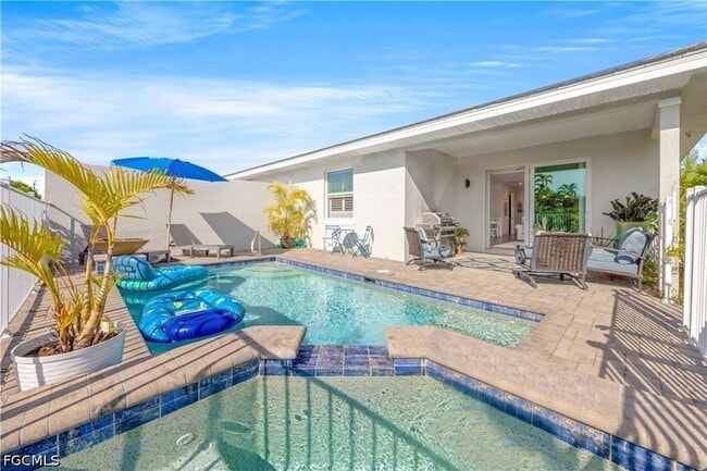 Building Photo - 13491 Causeway Palms Cove