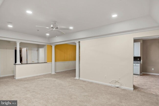 Photo - 6155 Shadywood Rd Unit UTE406