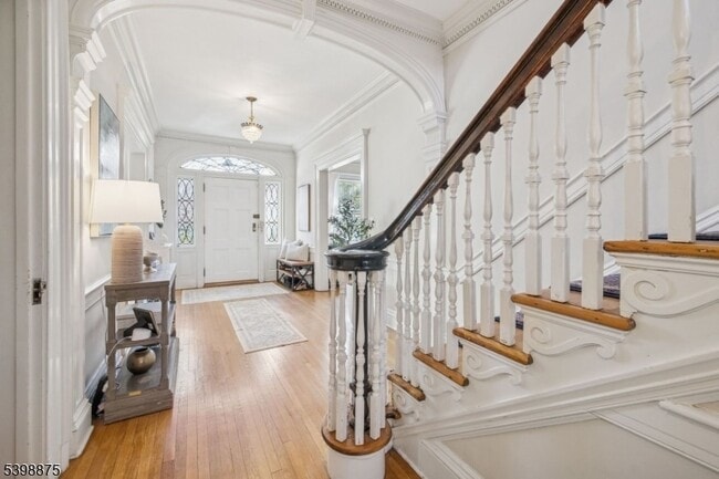 Photo - 258 Ridgewood Ave