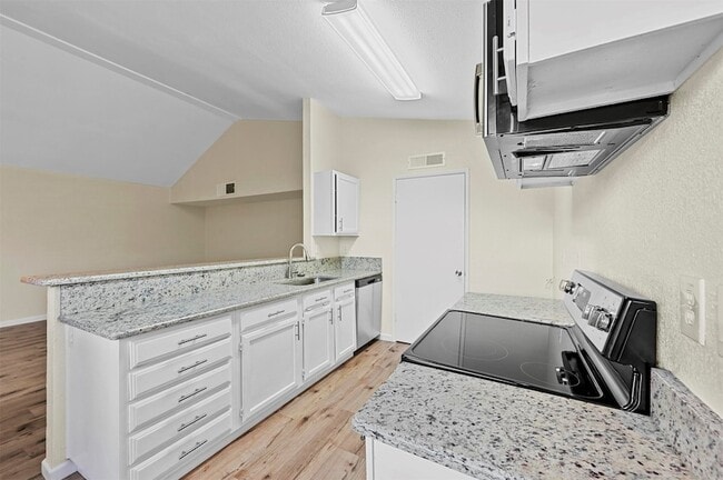 Photo - 6005 Dooley Dr