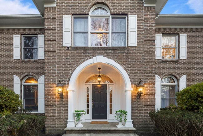 Photo - 11 Viola Rd Unit ID1328119P