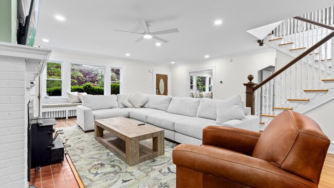 Building Photo - 2 S Oxford Ave Unit ID1309015P