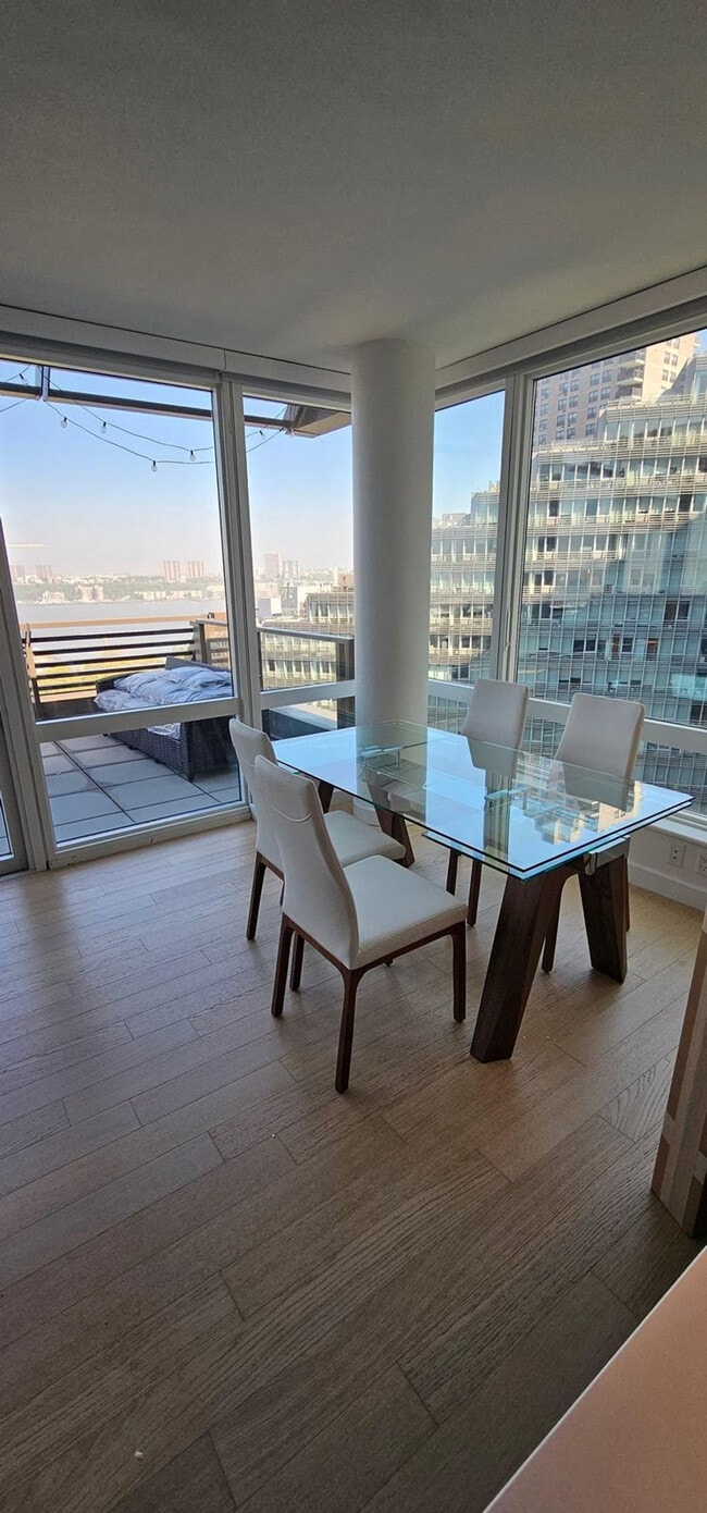 Photo - 646 11th Ave Unit SI ID1461705P