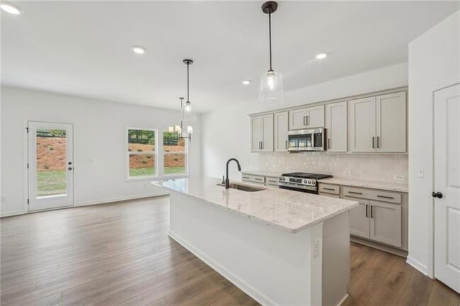 Photo - 522 Silverleaf Trl