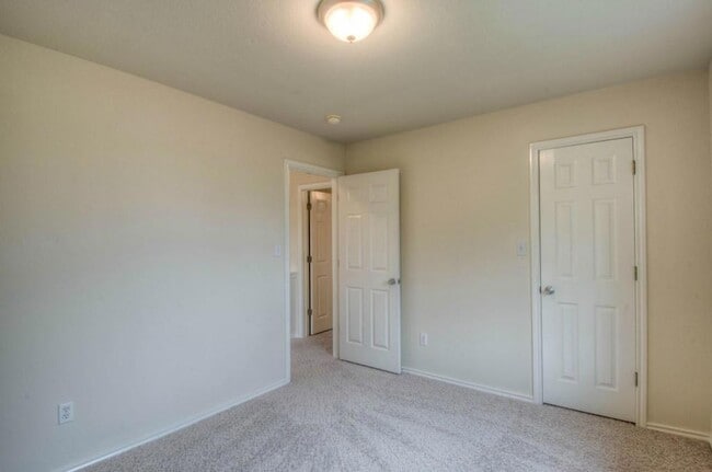 Photo - 14813 Jacks Pond Rd