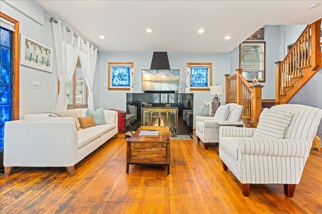 Building Photo - 27 S Oakland Ave Unit ID1309010P