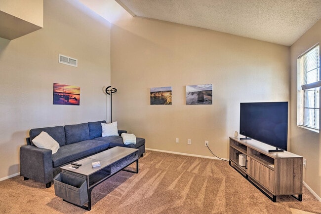Building Photo - 170 E Guadalupe Rd Unit SI FL1-ID1545718P