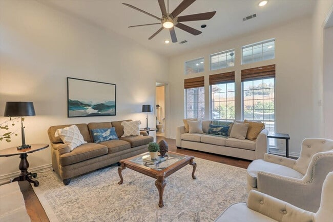 Photo - 904 Tiffany Ln Unit ID1019527P