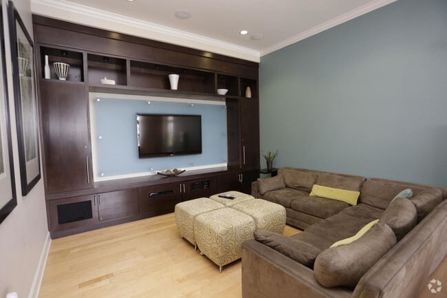 Clubhouse - Wynnfield Lakes