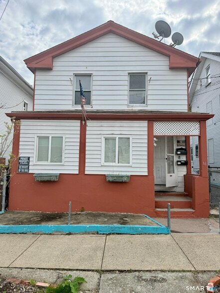 Building Photo - 16 Daggett St Unit 1