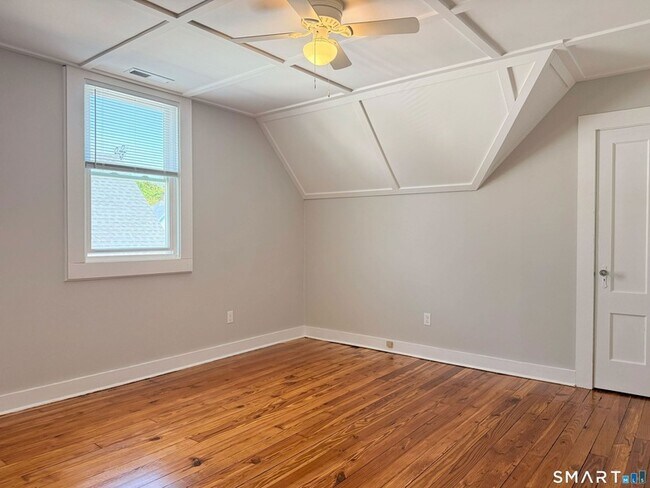 Photo - 72 N Whittlesey Ave Unit 3