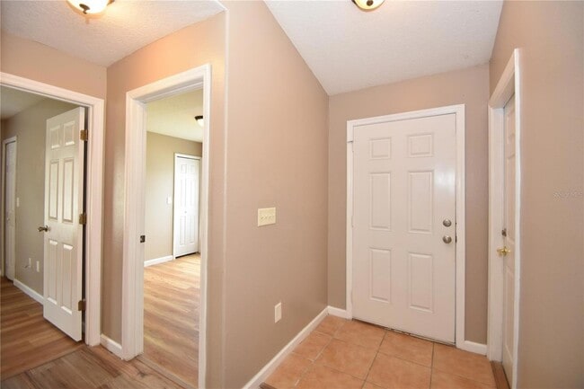 Photo - 7 Ryarbor Dr