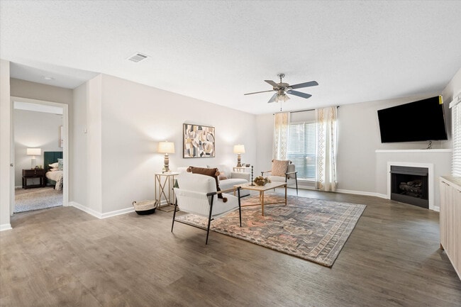 Photo - The Grove Apartments