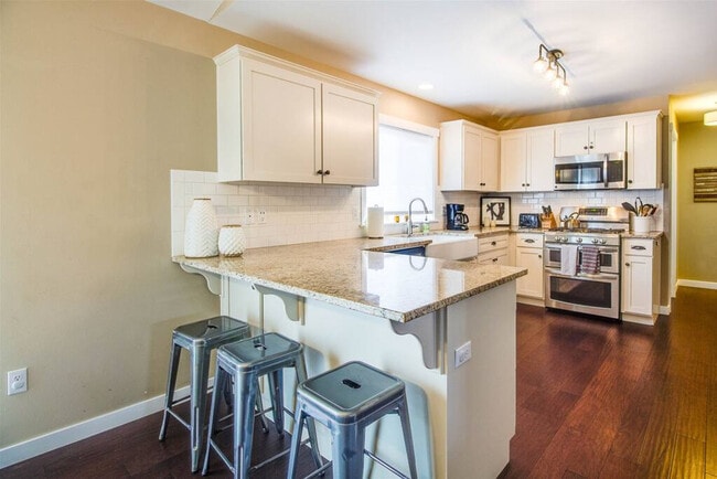 Photo - 525 SE Gleneden Place Unit ID1330994P