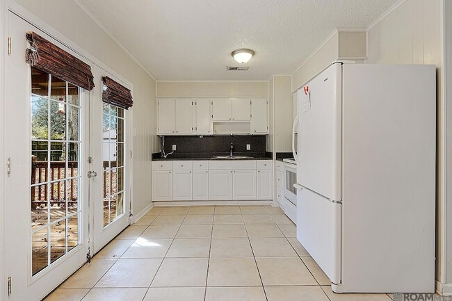 Photo - 1878 Denver Dr