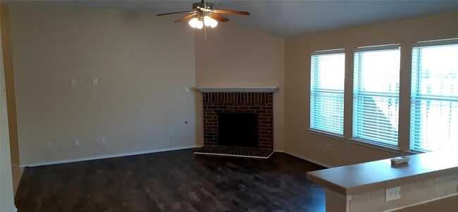 Photo - 3005 Mill Creek Way