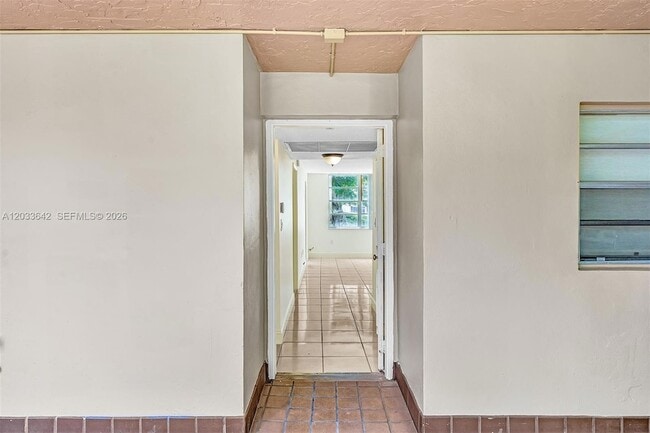 Photo - 9410 Tangerine Pl Unit 105