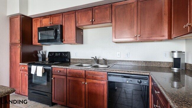 Photo - 6500 Champion Grandview Way Unit 2211