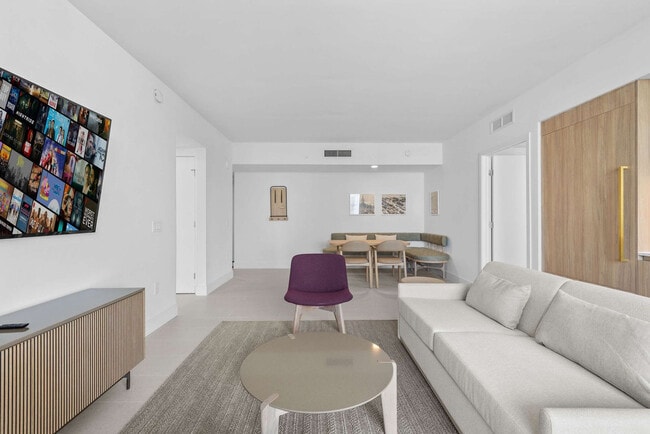 Photo - 159 NE 6th St Unit FL45-ID1032210P