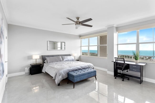 Building Photo - 2800 E Sunrise Blvd Unit 19D