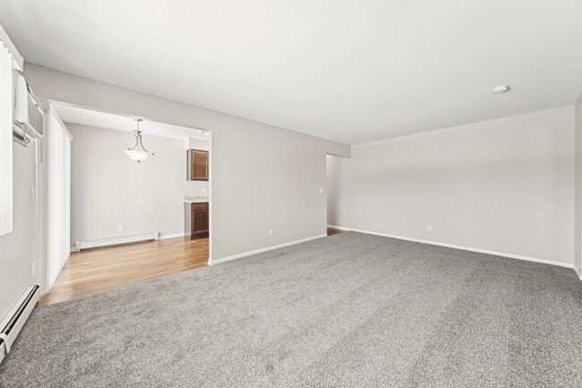 Photo - Williamsburg Apartments