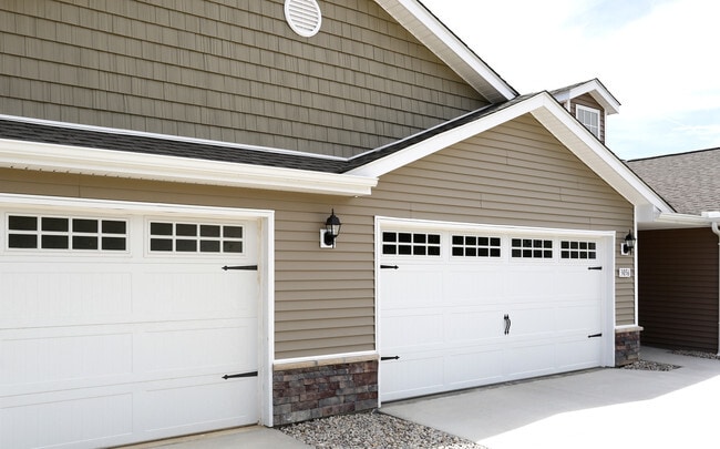 Photo - Redwood Tipp City