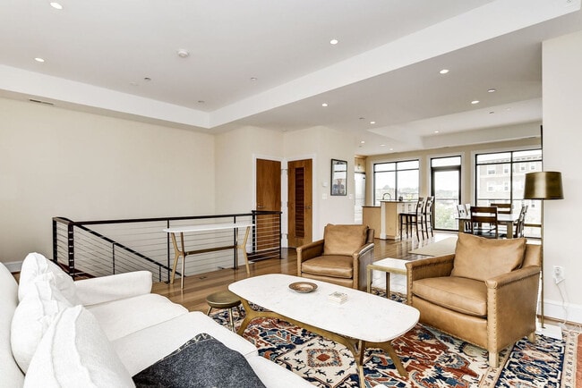 Photo - 4464 Greenwich Pkwy NW Unit ID1045764P