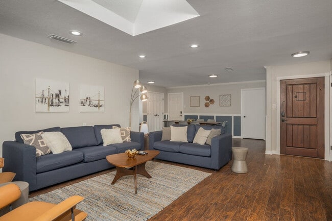 Photo - 7809 Claremont Dr Unit ID1019475P