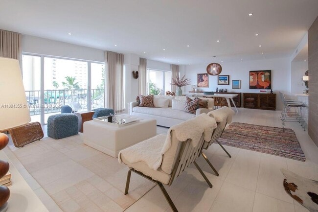 Building Photo - 1800 NE 114th St Unit 506