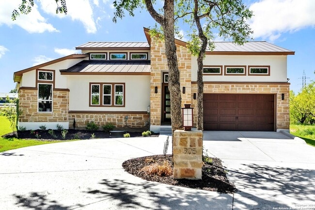 Photo - 305 Fire Dance