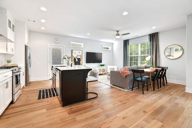 Photo - 2345 E Amherst Aly Unit ID1221843P