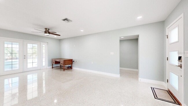 Photo - 10133 4th St E