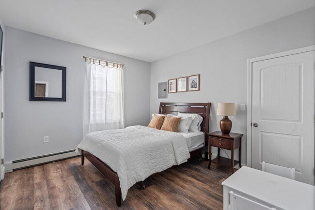 Photo - 346 Admiral St Unit ID1373619P