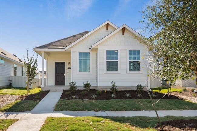 Photo - 220 Fabion St