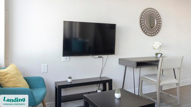 Photo - 305 Dr. M.L.K. Jr St S Unit 418.1403604