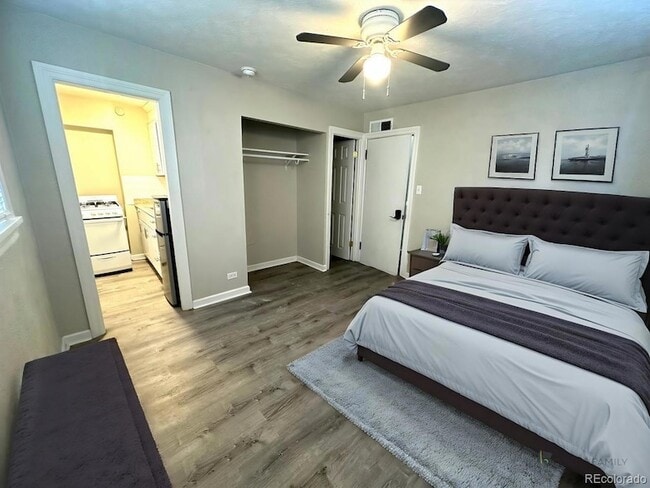 Building Photo - 3700 S Lincoln St Unit 6