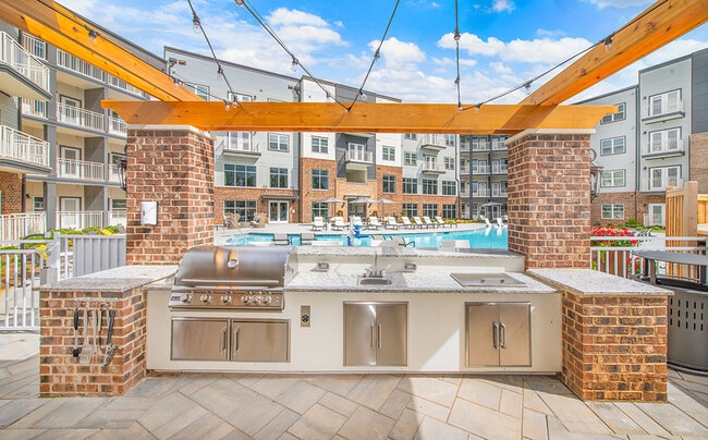 Building Photo - Legacy Haywood