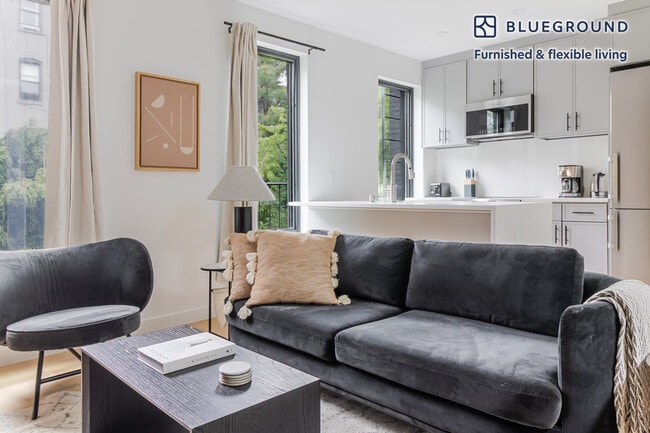 Building Photo - 227 S 4th St Unit FL4-ID1866