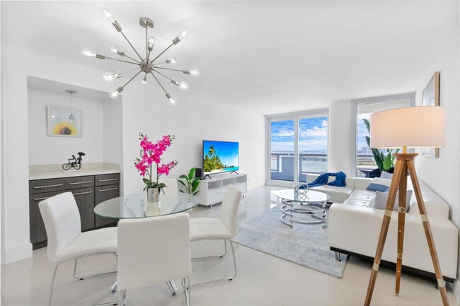 Photo - 1717 N Bayshore Dr Unit ID1054079P