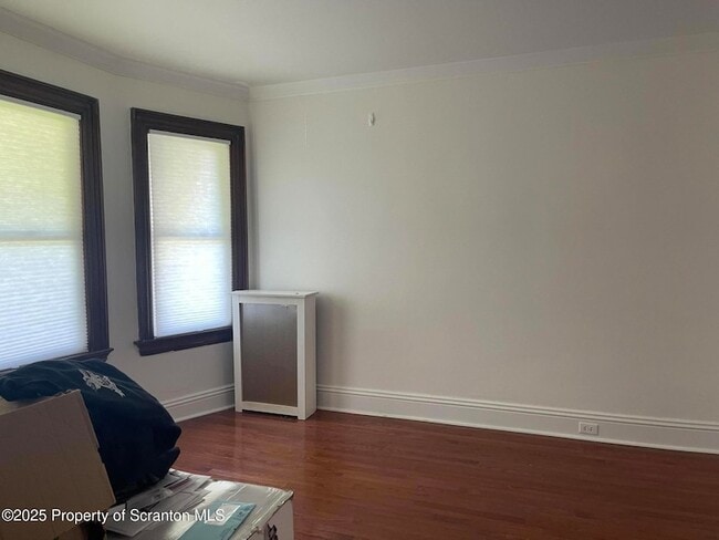 Photo - 1218 Schlager St